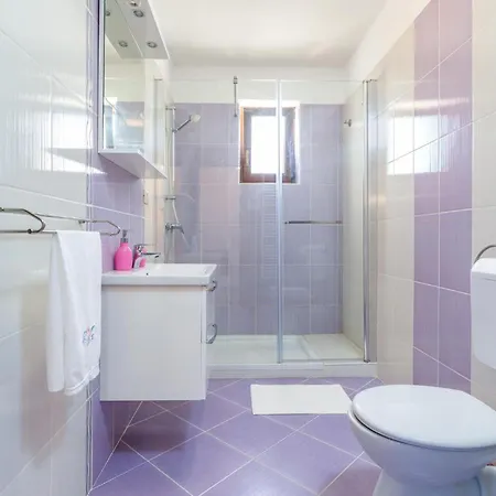 Holiday home 3 Bedroom Cozy In