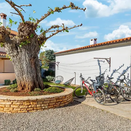 Holiday home 3 Bedroom Cozy In *