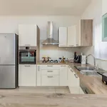 3 Bedroom Cozy In Nyaraló *