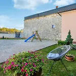 3 Bedroom Cozy In Nyaraló